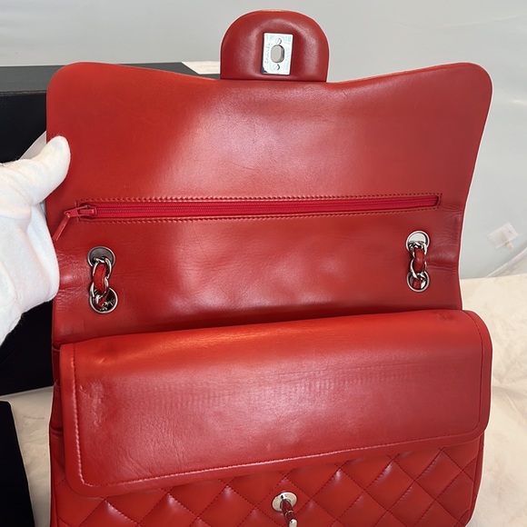 Chanel Quilted Jumbo Double Flap Bag - Picture 8 of 16